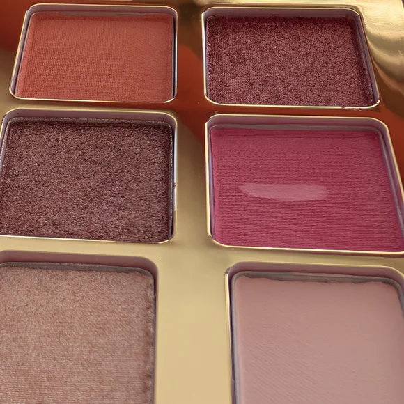 Too Faced Pink Makeup Collection - Picture 9 of 9